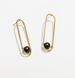 Larissa Loden- Black Pearl Earrings
